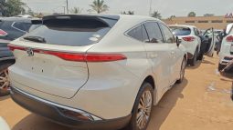 Toyota Harrier  2021 full